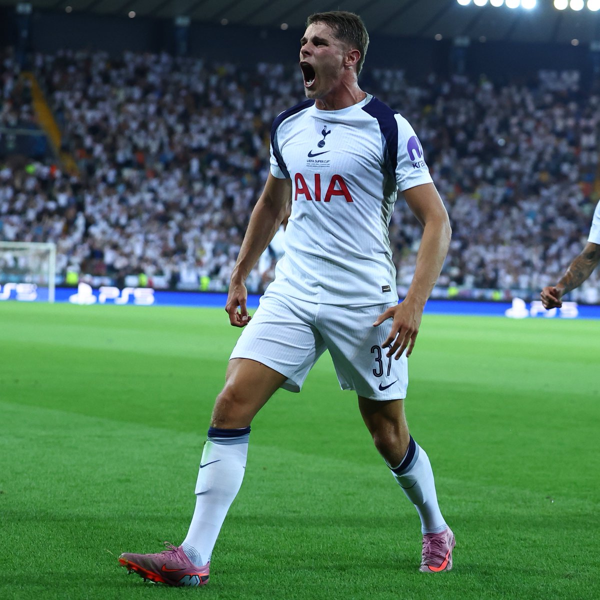 Spurs_PT's tweet photo. Micky Van de Ven. https://t.co/WcOuJANDar