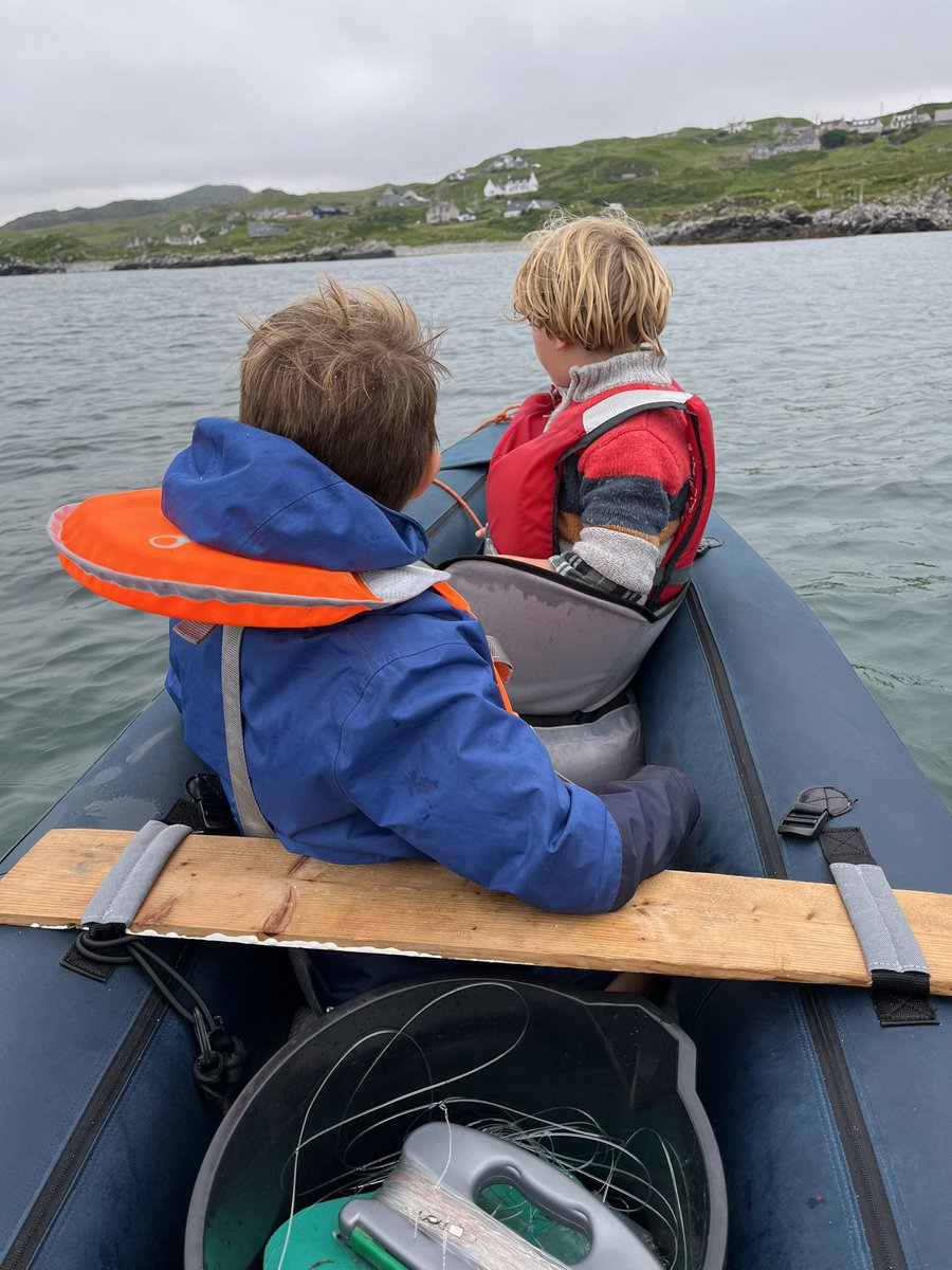I’ll be doing Thought for the day on BBC Radio Scotland 0720-ish in the morning (Thu 14th) on Jasper’s huge catch, community generosity in the Isle of Lewis, and the poetry of the island bard Derick Thomson. Listen here👇and I’ll also share the text later.
bbc.co.uk/programmes/b00…