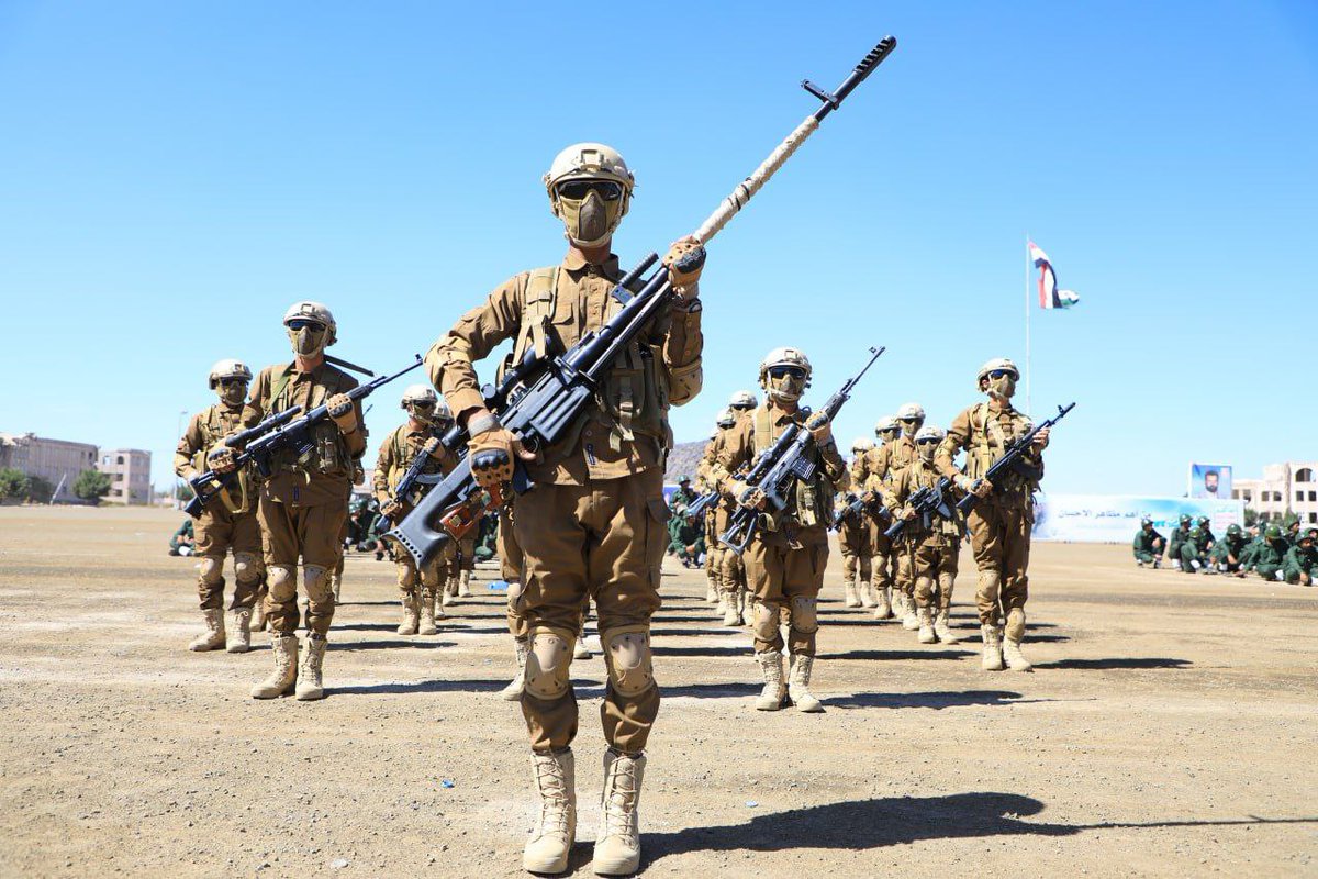 المخطط كبير وخطير " مخططٌ تأمري إجرامي وخياني وفتنوي" والواجب على الجميع الحذّر والتعاون مع الأجهزة الأمنية من أجل إحباط وإفشال كل ما يُعدُّ له الأعداء.

ساهم في أمن مجتمعك...
بلغ عن أي تحركات مشبوهة عبر الاتصال على الرقم المجاني 100.