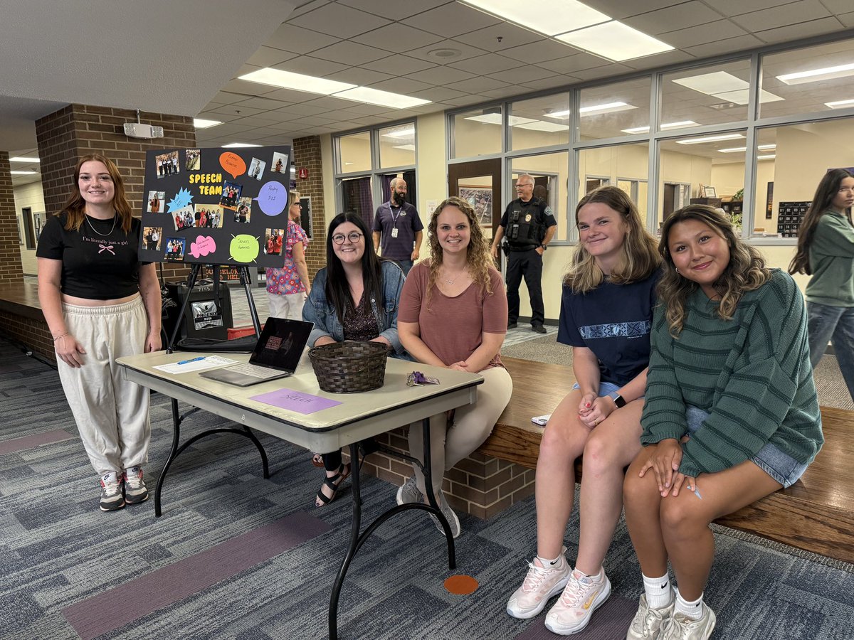 BHSBlair's tweet image. We have so many activities for students to join! The freshman activity fair is underway! #strongertogether #getinvolved