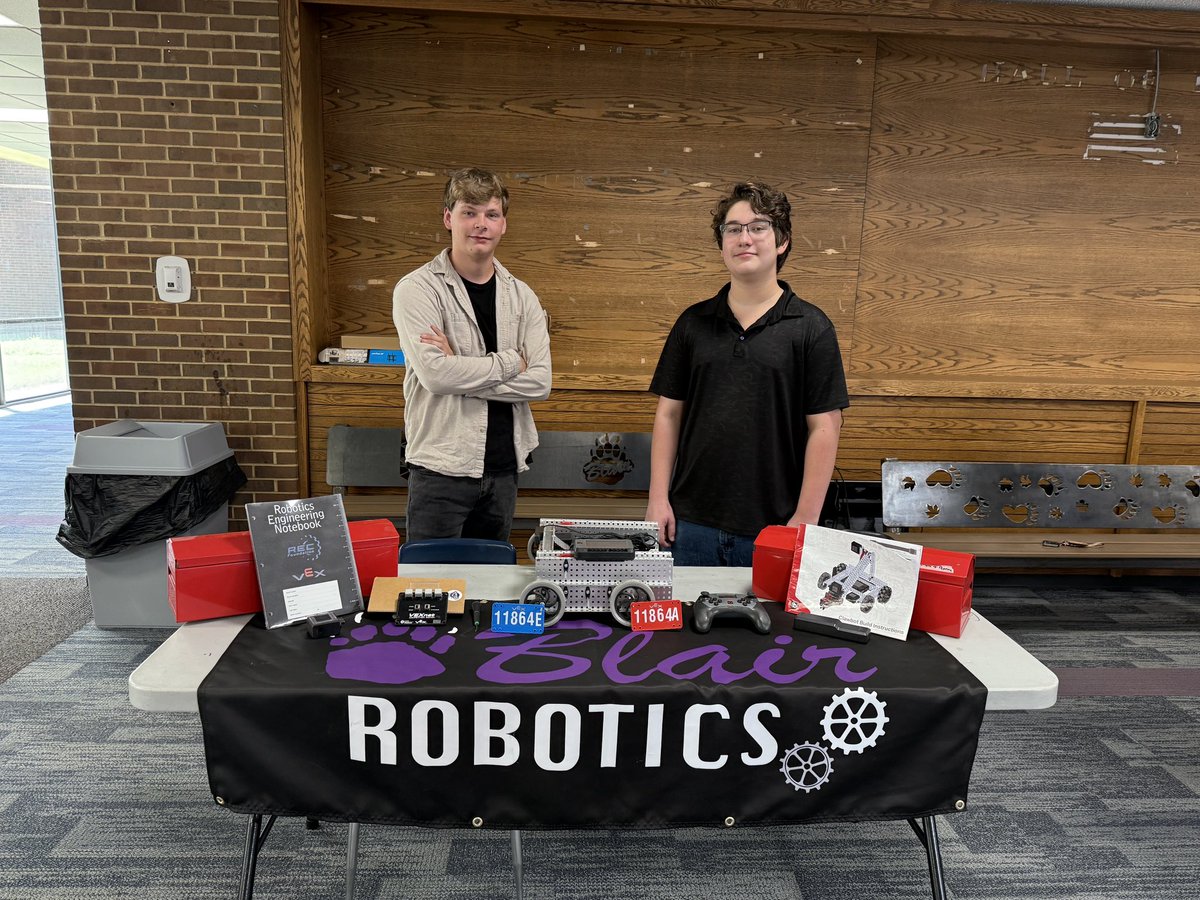 BHSBlair's tweet image. We have so many activities for students to join! The freshman activity fair is underway! #strongertogether #getinvolved