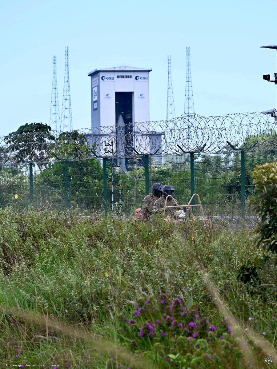 9e régiment d’infanterie de marine (@9erima) on Twitter photo Opération Titan | Lancement #Ariane6 🚀
⚔️ Interdire tous passages non autorisés aux abords du site de lancement.
➡️ À pieds, en quad, ou en kayak, le 9e RIMa a agit avec efficacité pour sécuriser le site de lancement du centre spatial guyanais 🫡
<a href="/FAG_Officiel/">Forces armées en Guyane</a> Opération Titan | Lancement #Ariane6 🚀
⚔️ Interdire tous passages non autorisés aux abords du site de lancement.
➡️ À pieds, en quad, ou en kayak, le 9e RIMa a agit avec efficacité pour sécuriser le site de lancement du centre spatial guyanais 🫡
<a href="/FAG_Officiel/">Forces armées en Guyane</a>
