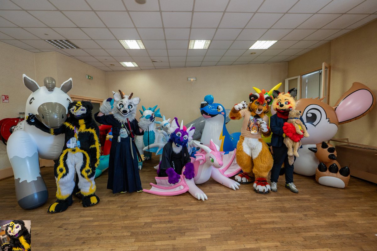 Exposition  art gonflable fini on a eu la visite de 15 personne  du public sur le week end une premier pour la deuxième édition