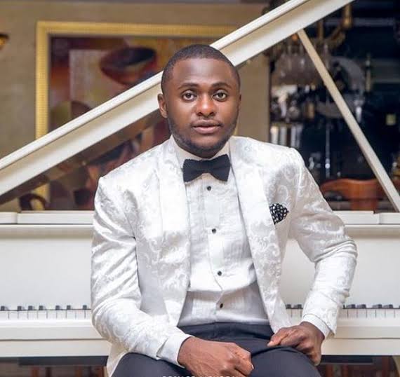 Ubi Franklin has been in the spotlight following viral allegations that he stole a wristwatch at the Miami wedding of Afrobeats star Davido &amp; Chioma.

Franklin addressed these claims via social media, denying the accusations and calling them false and misleading.