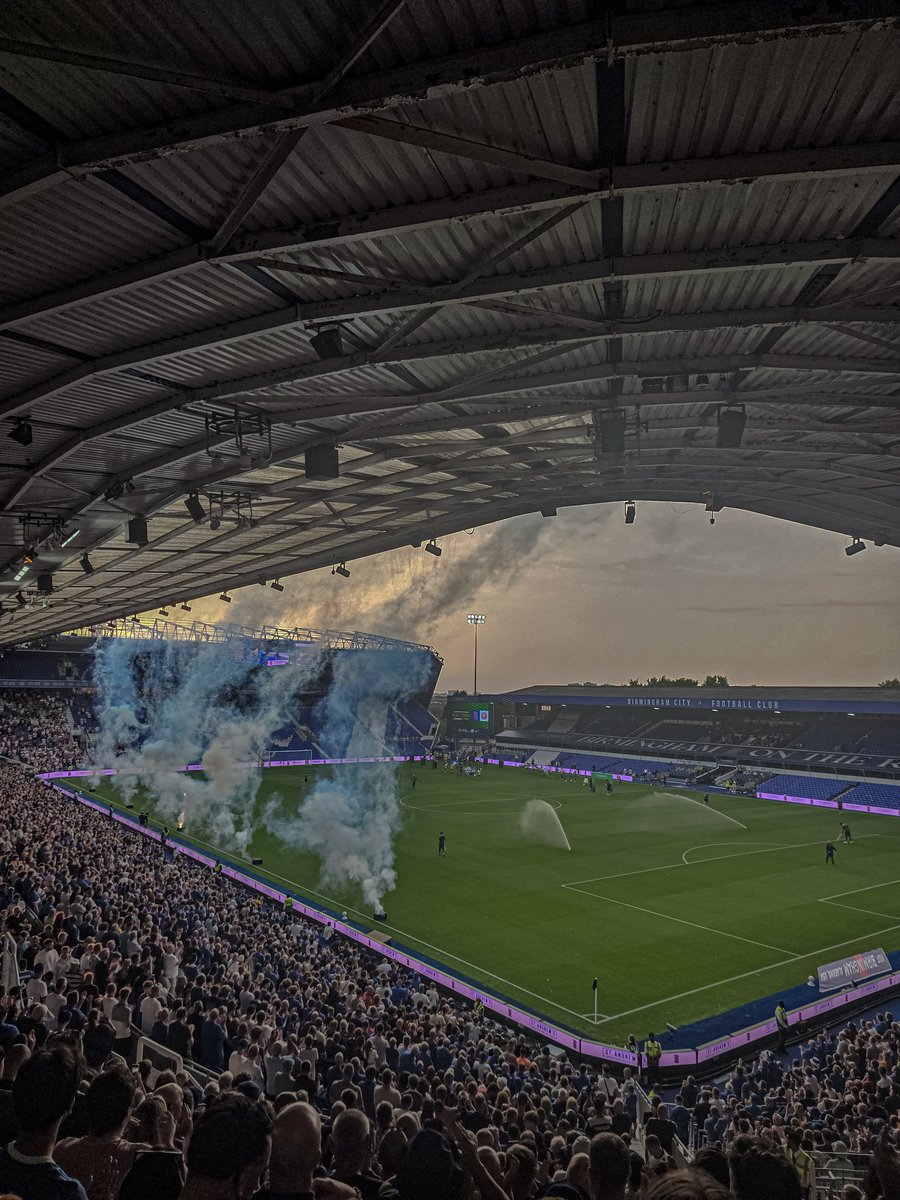 𝕽𝕱²¹🏴󠁧󠁢󠁥󠁮󠁧󠁿 (@rhysbcfc) on Twitter photo 