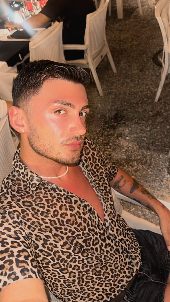 Bir zerrin iffet olmasakta leopar bizede yakışıyor