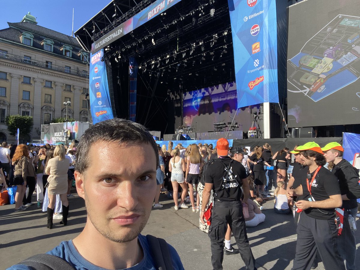 robertjed1996's tweet image. I had a nice evening at Rix FM Festival in Stockholm. The biggest one in Sweden

#rixfmfestival #rixfm #stockholm
