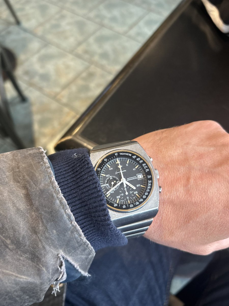 El Speedmaster que parece diseñado por Clorindo Testa.