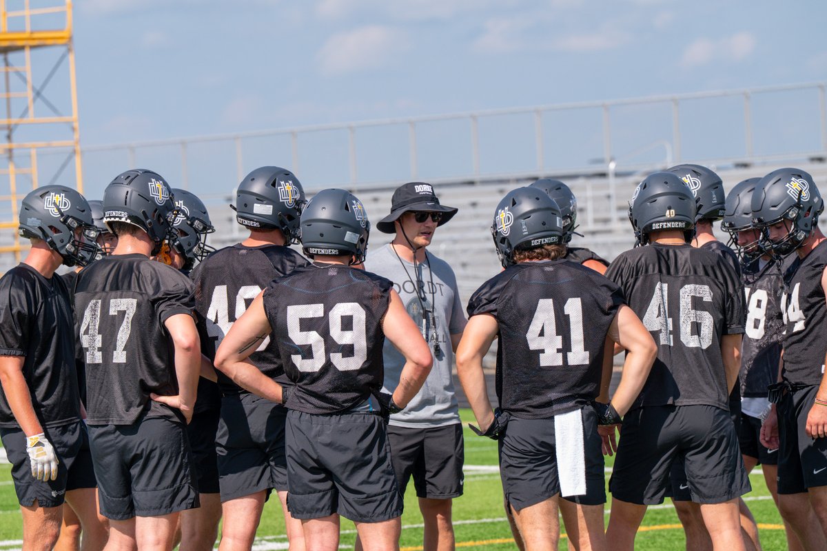 dordtdefenders's tweet photo. 📸PHOTOS | FOOTBALL @DordtFB 
practice shots - day one
its time to get back to work!
complete gallery at the link below:
https://t.co/HBO015QTzw https://t.co/SCrCeXQsoD