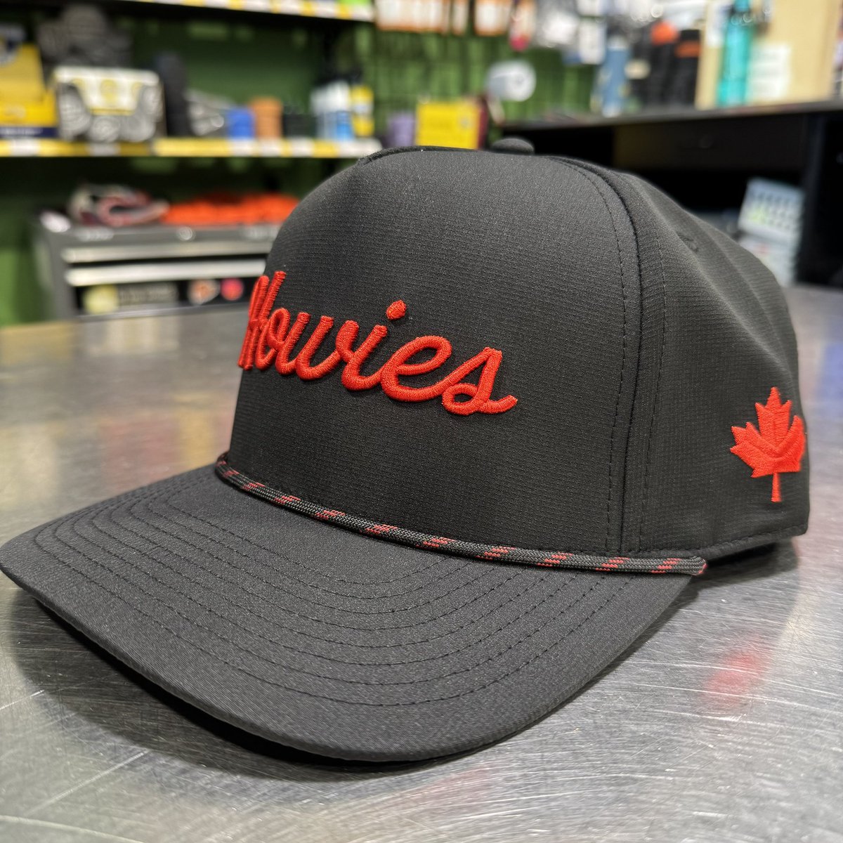 PIASKato's tweet image. Pretty please, nobody tell @PaulAllan5 these hats just came in… 😉
#piaskato #OhCanada #usahockey