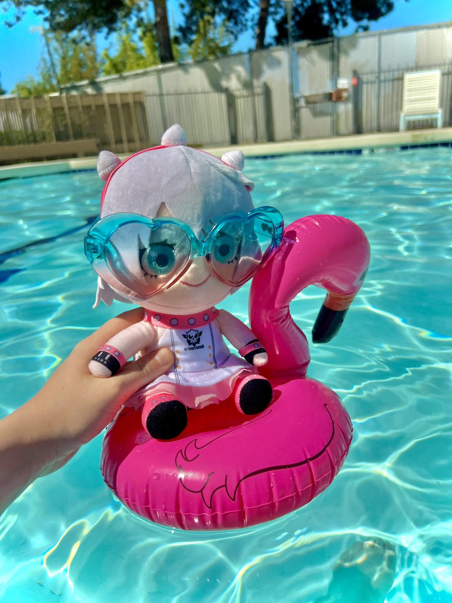 HevenLEEmercury's tweet image. Elphelt pool pics thread!! 🧵
#GGST #ELPHELTNATION