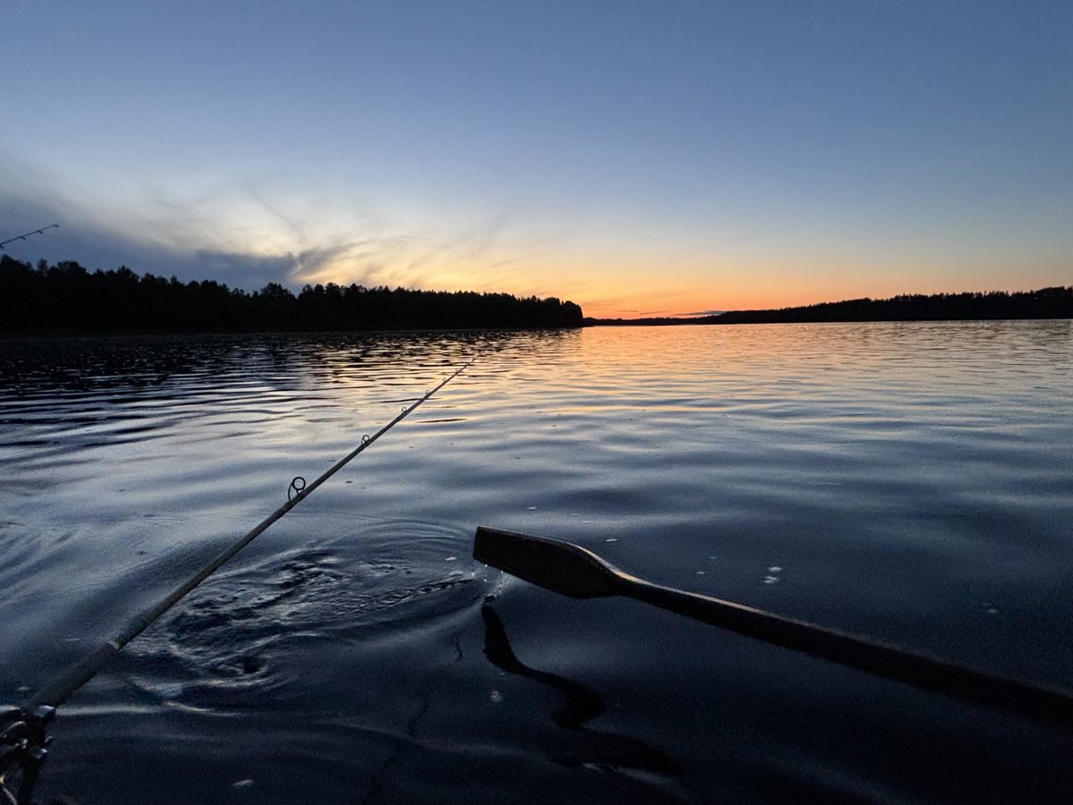 JanneSeilo's tweet photo. Kaunis olet, elokuinen Tornionjoki!
#naamisuvanto https://t.co/GOMwkQpL1L