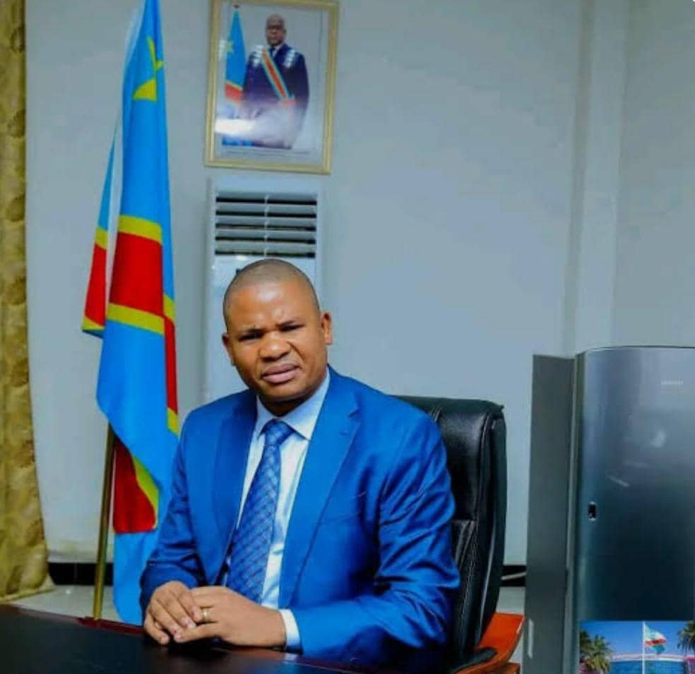 #HautKatanga : Le Gouv ad interim, Martin <a href="/Kazembe/">Trevor Kazembe</a> Shula  porteur de gros espoirs pour les #katangais en  général  et des fonctionnaires en particulier qui pourront bénéficier des avantages professionnels ayant manqué pdt cinq ans selon les concernés <a href="/Lubumbashi/">Sanjay Mehta</a> <a href="/JacquesKyabula/">Jacques Kyabula Katwe</a>