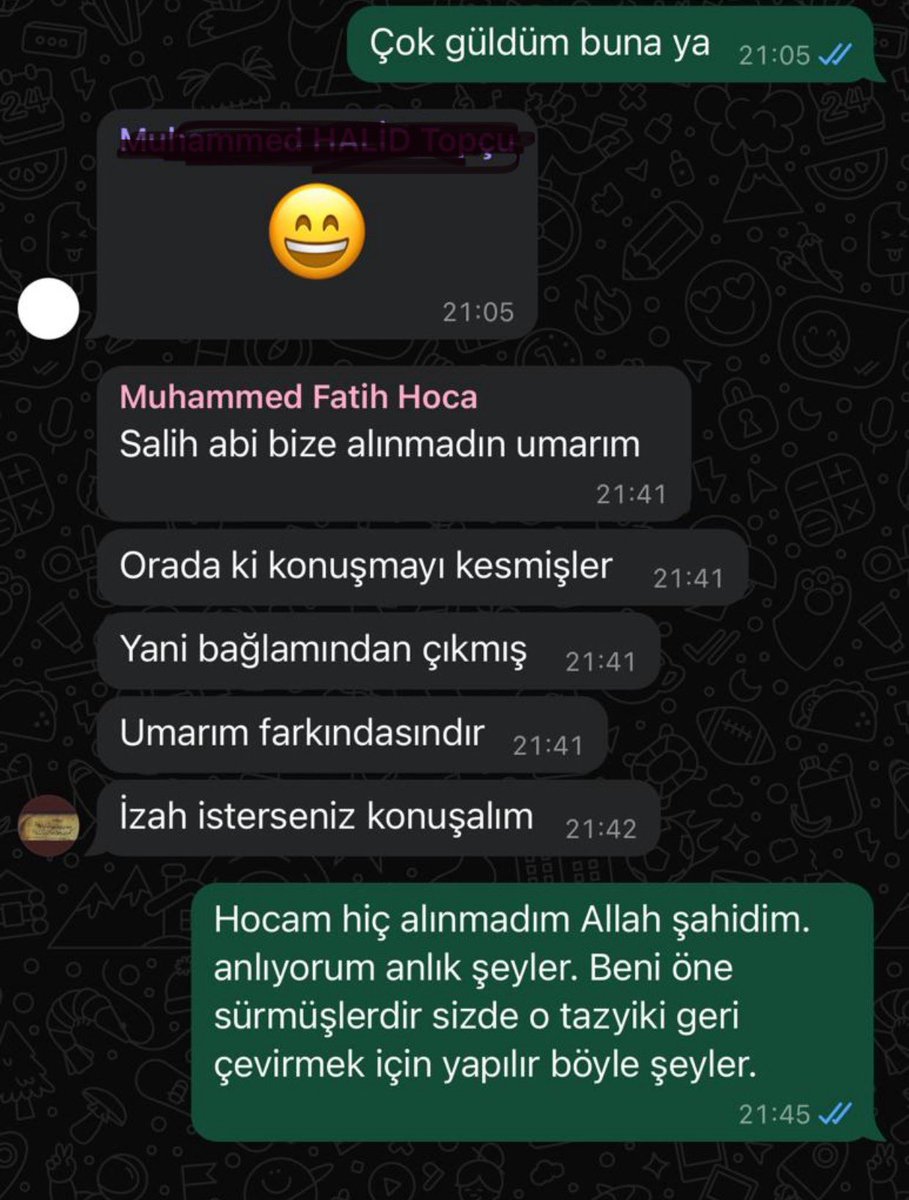 Bizim gülüp geçtiğimiz şeyleri zaman zaman böyle ısıtıp ısıtıp tatmin olmaya çalışıyorlar😀😀😀
Muhammed Fatih hocanın 2 saat cübbeli’nin itleri ile konuşup onları yerin dibine soktuğu görüşmeyi gizli ses kaydı alıp kesip kırpmışlar. Tam Cübbeli’ye ve itlerine yakışan bir tavır.