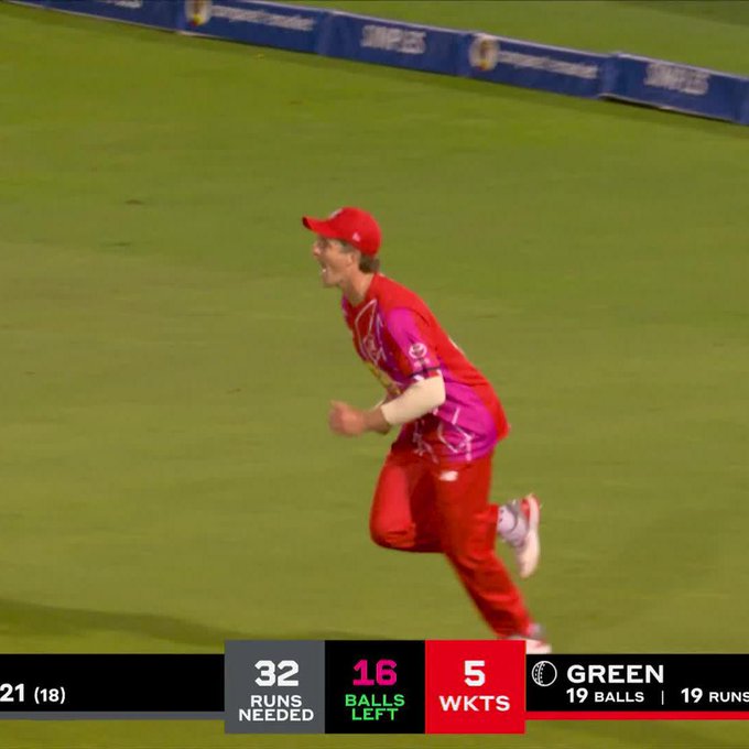A GAMECHANGING five balls from Chris Green, getting the wickets of both Jos Buttler and Lewis Gregory 🔥