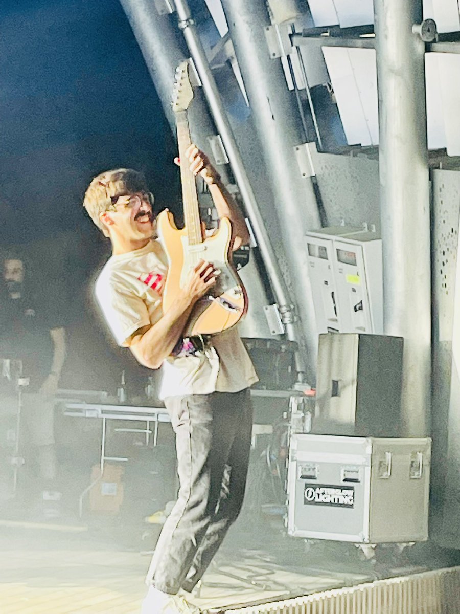 oldmansboat's tweet photo. @GooseBandTrivia @goosetheband @MerriweatherPP My first shows.. got some solid pictures and videos 🪿 https://t.co/81BBQ18I3t