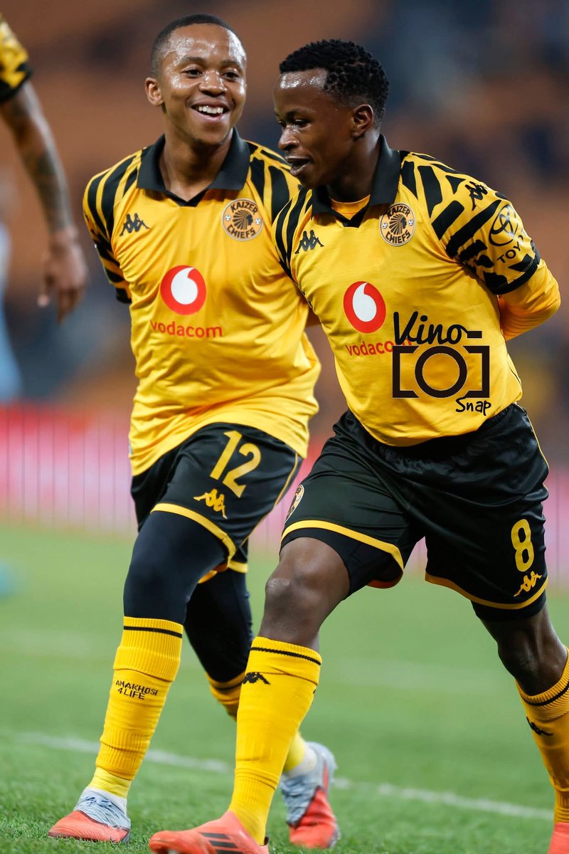 cvp_theproblem's tweet photo. Our Free agents are winning us games @KaizerChiefs
 Please announce another free agent this week, I wanna see something 
#YimaNyana
#Amakhosi4Life https://t.co/d0eWqJZubx