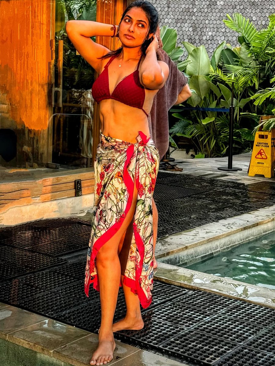 Laaavvvzzz's tweet photo. #actordivi  15 mins in the sauna 🔥, 3 mins in the ice bath ❄️… Body refreshed, mind calm… but still hot enough to melt the ice. They call it contrast therapy, I call it keeping you curious 😉🌺. Sauna glow, ice bath flow… and just a hint of trouble wrapped in a sarong 🌴 https://t.co/jCb3UeBIC1
