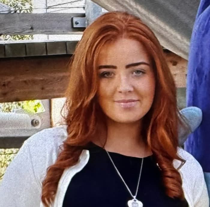 Gardaí are seeking the public's assistance in tracing the whereabouts of 17-year-old Katelyn Cawley who is reported missing from Inchicore, Dublin 8 since Tuesday, 29th July 2025.

Katelyn is described as being approximately 5 foot 4 inches in height, with a slim build, red hair