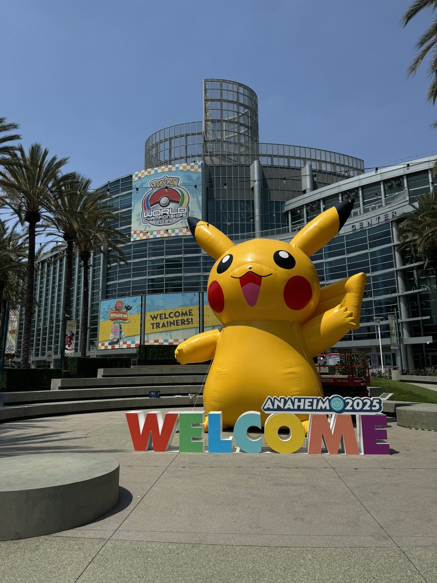ElCalvisimo's tweet image. We’re so here #PokemonWorlds2025