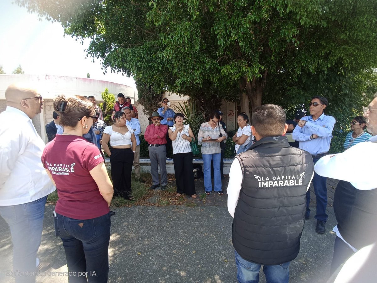Agradecemos infinitamente la visita de nuestros regidores <a href="/georginart/">Georgina Ruiz Toledo</a> <a href="/Manuel_DuranG/">Manuel Durán</a>  en inmediaciones de Los Héroes Puebla 2da Sección. Caminamos los espacios, reconociendo necesidades y trabajando en sinergia con <a href="/Servicios_Pub/">Secretaría de Servicios Públicos</a> y <a href="/SSC_Pue/">SSC Puebla</a>. <a href="/JacoboOrdazM/">Jacobo Ordaz Moreno</a>  #LaCapitalImparable