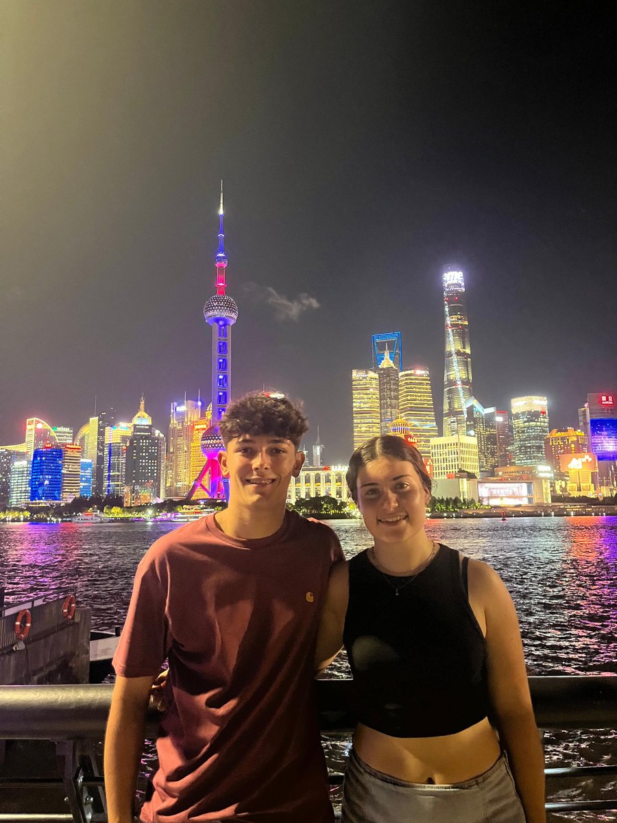 Rolling_Lemons's tweet photo. ¡ORO en China!🥇🇨🇳

Adriana conquista la Copa del Mundo de Lishui 🔥

Guille Masa logra el puesto 13° en su debut senior internacional 💪🏼

@AyuntamientoVLL @afedecyl @Deportesjcyl @DeportesVLL @patinajecyl @FedPatinaje @LunaLunaeCar 

#rollinglemons #inlinefreestyle #valladolid https://t.co/HB6ljJJVQu