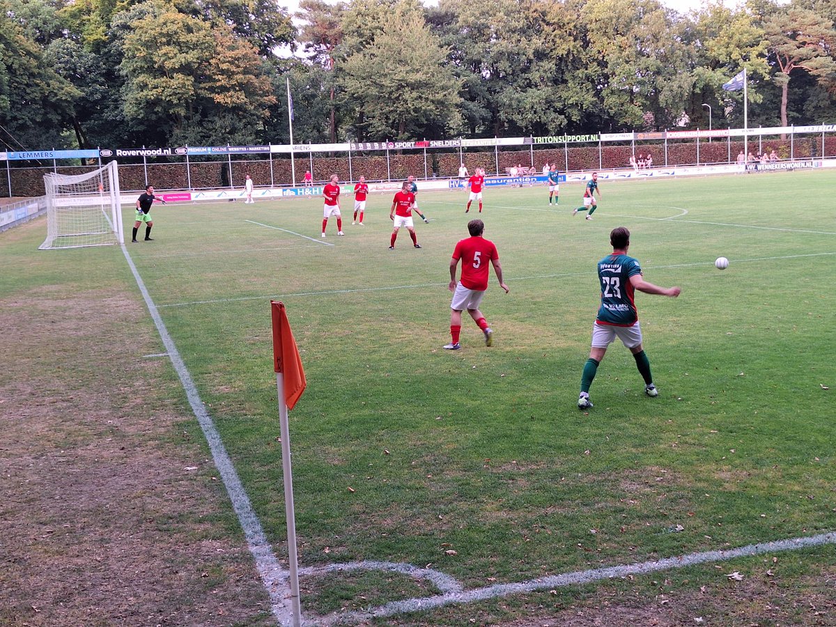 niek92jansen's tweet photo. โฝ๏ธ VV Germania ๐ R.K.V.V. Rood-Wit
๐
13-08-2025
โ๏ธ 4-4
๐ HV Cup (oefenduel)
๐ Sportpark Noord, Groesbeek ๐ณ๐ฑ
Germania en Rood-Wit maken er een mooie Groesbeekse derby van met veel goals โฝ
#VVGermania #Germania #RoodWit #Groesbeek #HVCup #groundhopping #groundhoppen https://t.co/nb24u1JBG7