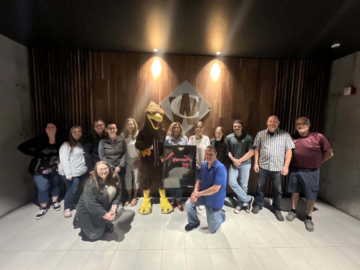 RRaptorsBB's tweet photo. We're proud to announce that $7,400 was raised at this year's Pink Lemonade Night 💗
Thank you, Raptor Nation, for coming together to support this incredible organization and its mission to help those affected by breast cancer in Southwest Washington. 🦅🎀 #MakingLemonade https://t.co/3qXDPKImDZ