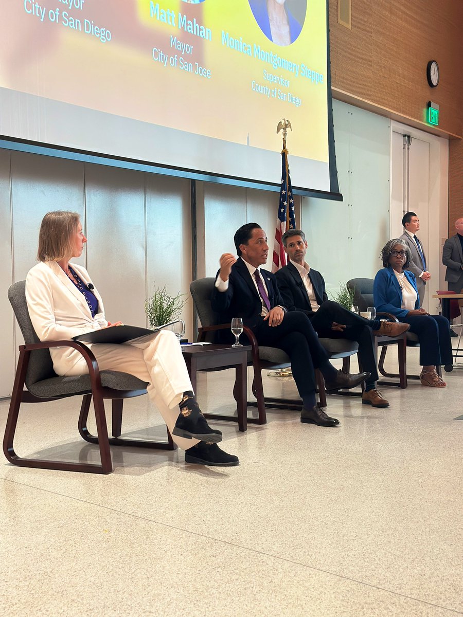 Senator Catherine S. Blakespear tweet media