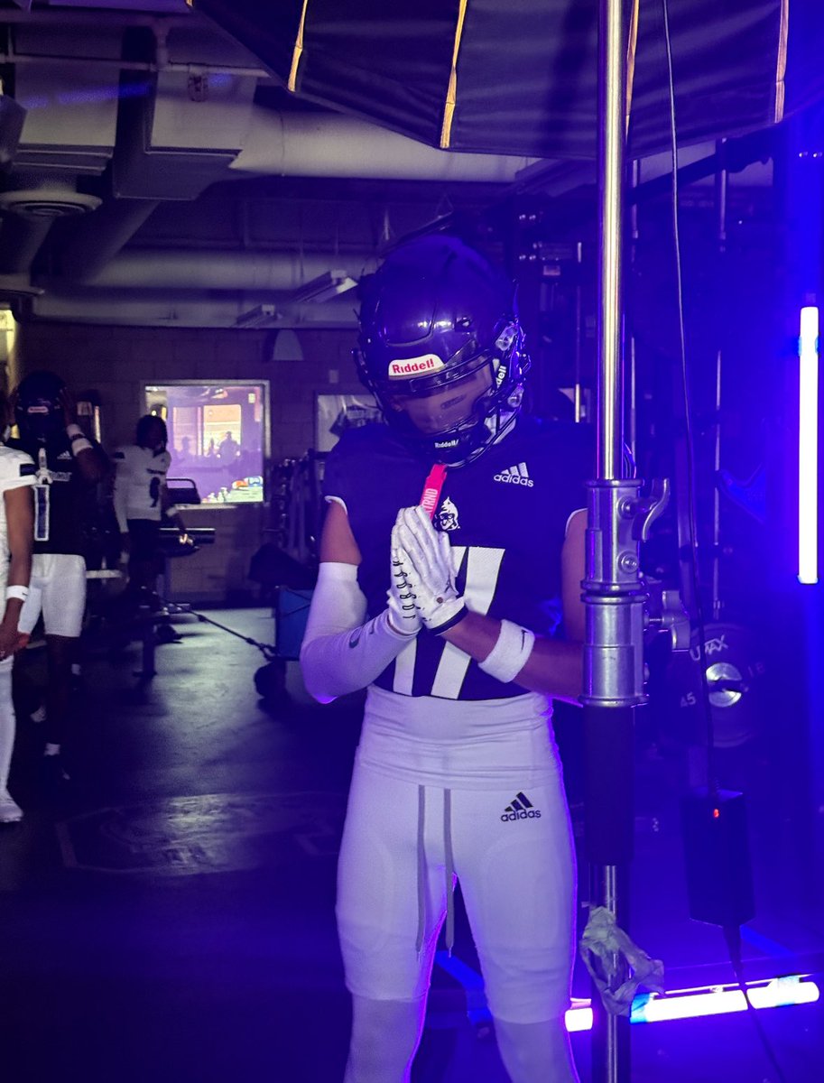 Junior Season🔜 <a href="/CoachV_50/">Coach Vince ( Cathedral High)</a>