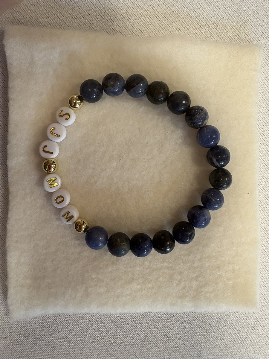 We welcomed new Academy moms to the Titan community with a little sparkle this week! #AMDG