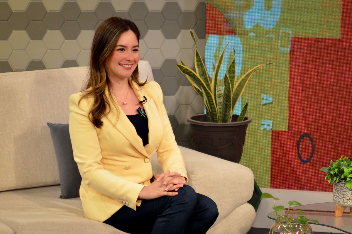 IEPS_Ec's tweet image. 📺 En #UCSGTV, la directora @Ariannaburgosca destacó el respaldo del presidente @DanielNoboaOk a los emprendedores, especialmente de pueblos y nacionalidades indígenas, afro y montubias.

✅Se amplió la postulación al #PROFECPIAM hasta el 31 de agosto 👉 acortar.link/1S0yzc