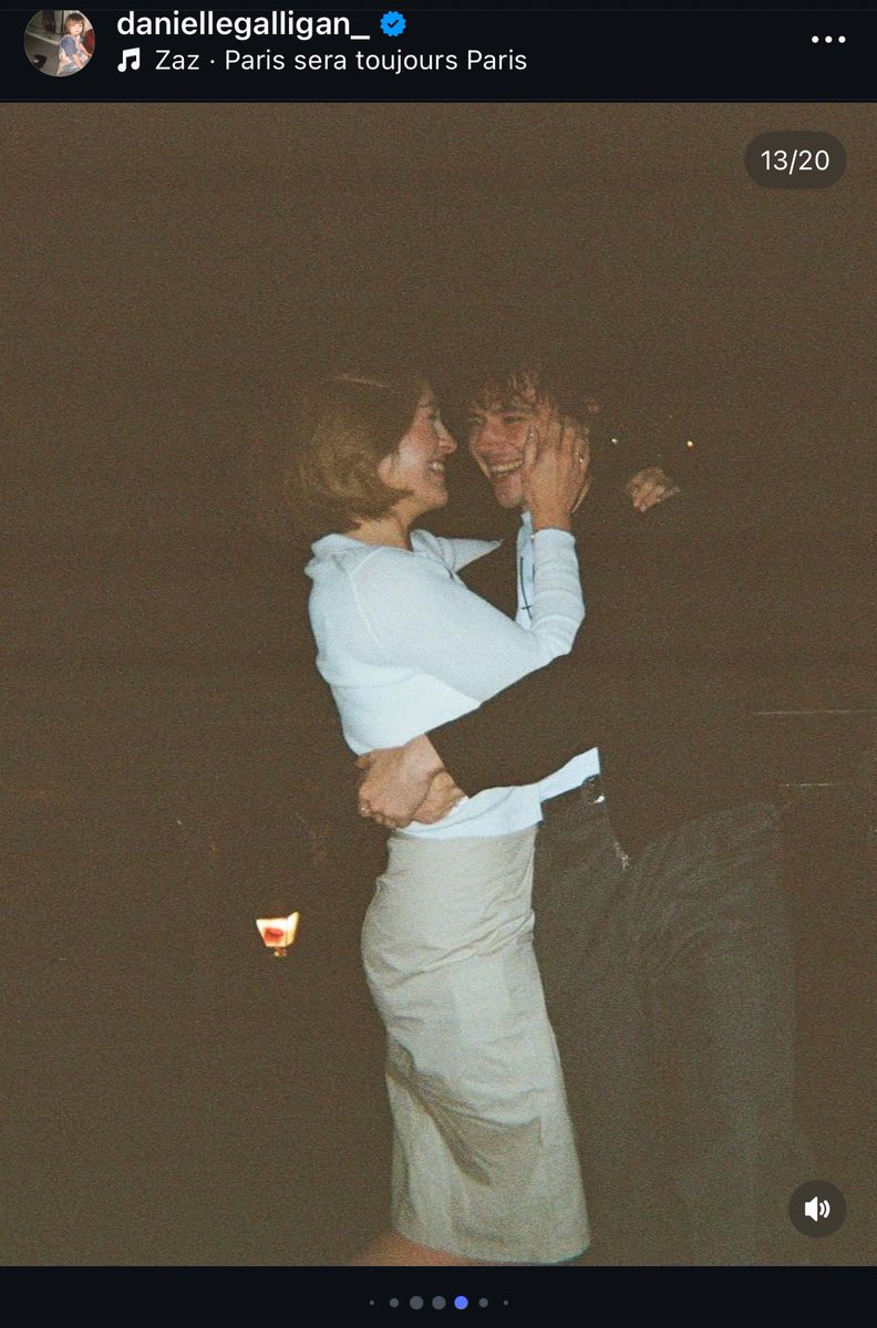 thinkfeysand's tweet photo. danielle and jack are dating?? 😱 https://t.co/o3nqrrTqJb
