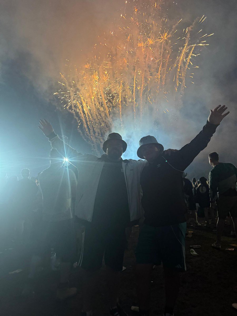 AM7_Golf's tweet photo. What a tour it’s been for @oasis trip to Heaton park with me boy and cousins then a solo trip to London and back from Newcastle for the @wembleystadium gig. Just hoping this never ends 😎🎸🤘🏻 #OasisLive25 #Oasis #oasislive2025 #oasiswembley #oasisheatonpark #wembley #heatonpark https://t.co/qI0geNFHTW
