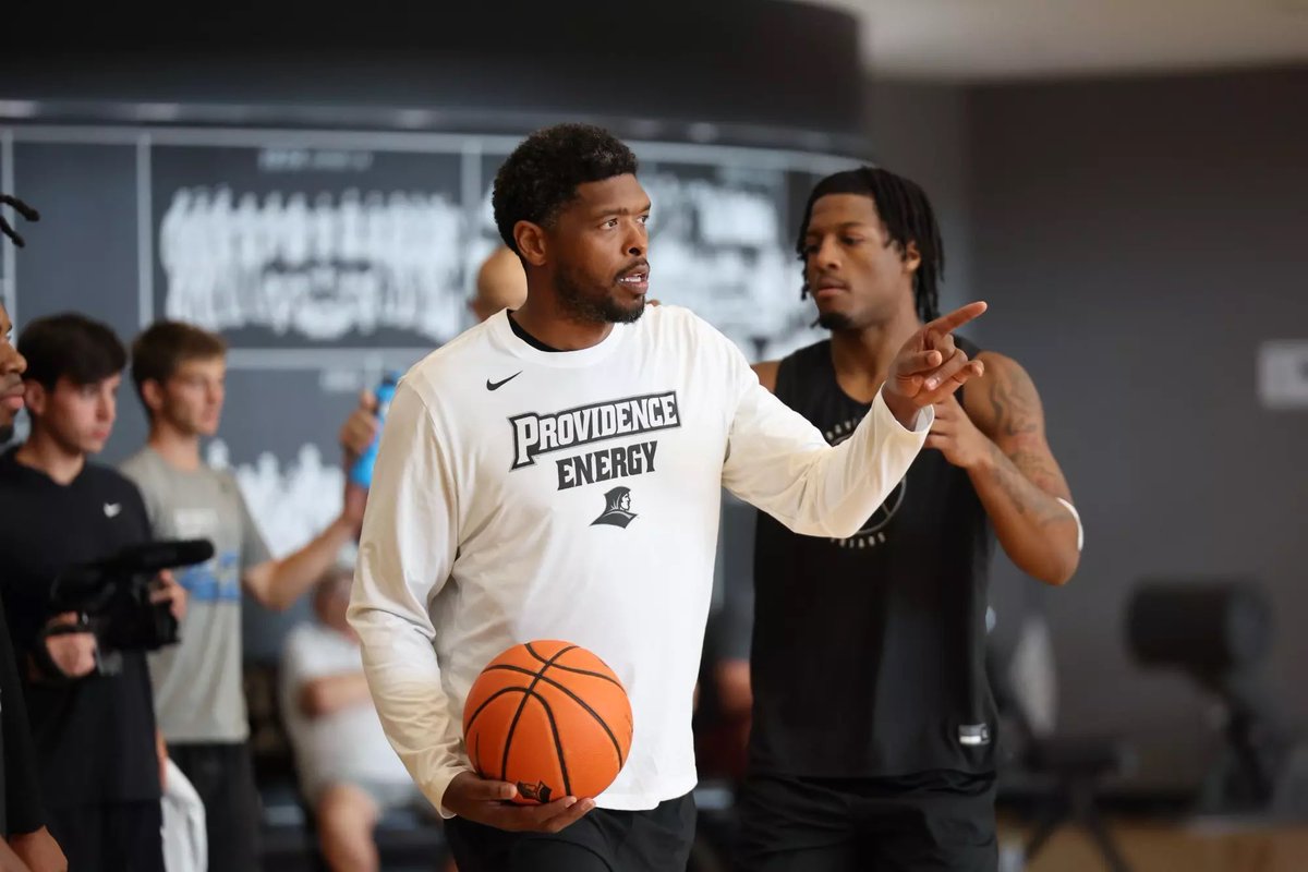 FriarFlashbacks's tweet image. “According to English, the hiring of Ryan Gomes is already paying dividends as he is witnessing the respect the players are showing him during skill development drills.”

Kevin Stacom reports on the Providence Friars this past week

#PCBC #PCBB #Friars
(golocalprov)