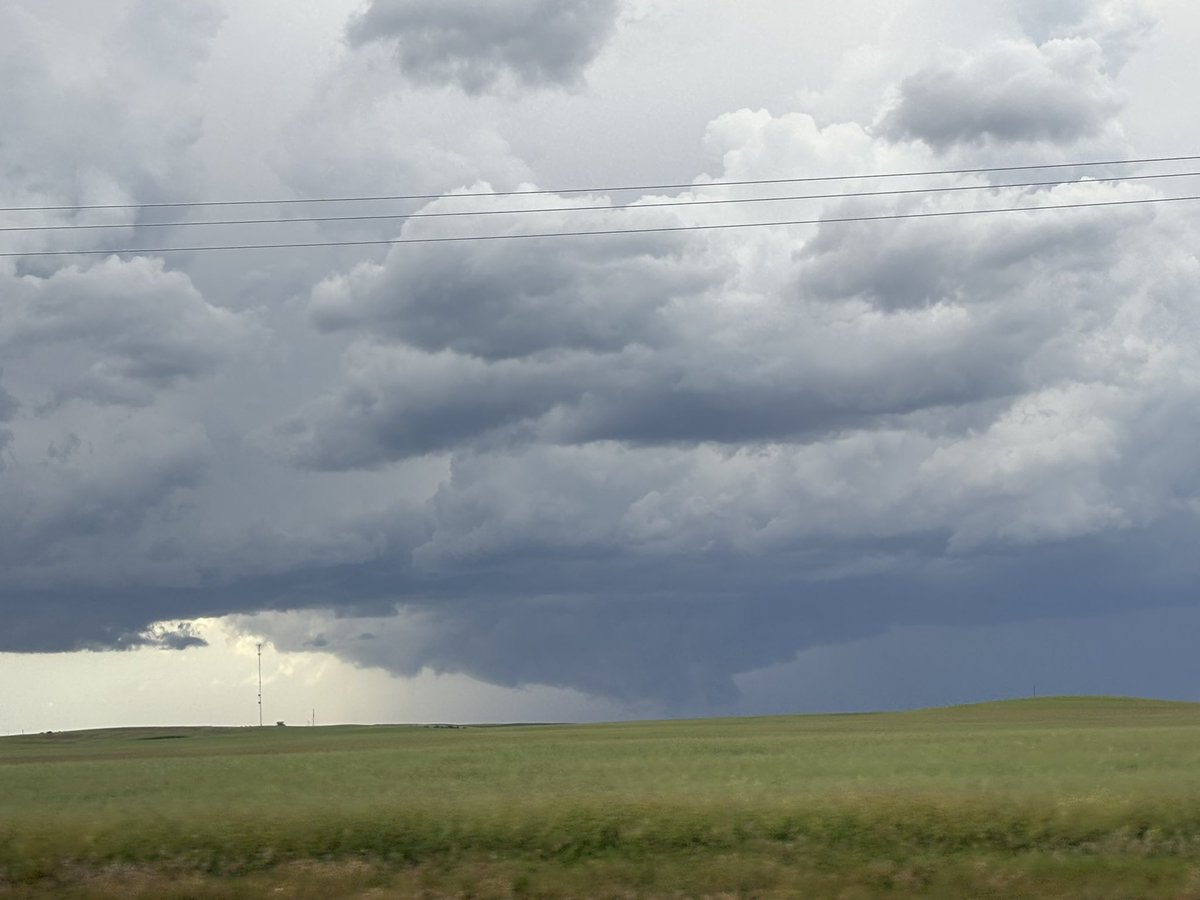 Wall cloud looking towards Esther, AB 2:45pm #abstorm #skstorm