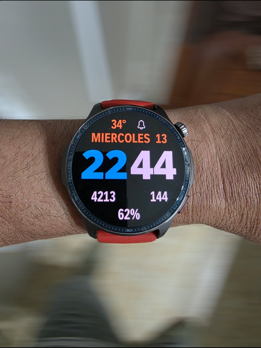 Daevisd's tweet photo. Nueva watchface 😎  #AmazfitBalance2 #ZeppOS @AmazfitGlobal @zepp_os https://t.co/JadIcJhpwv