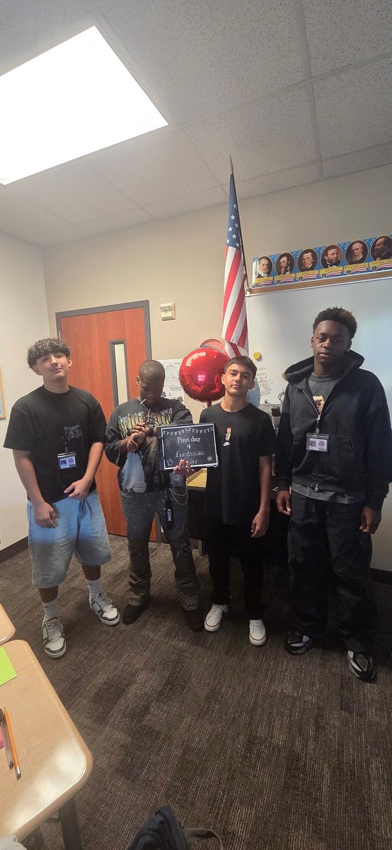 torrestalk's tweet photo. Welcomed freshman for their first day of high school! @HumbleISD_AHS https://t.co/6MFDzMDgUf