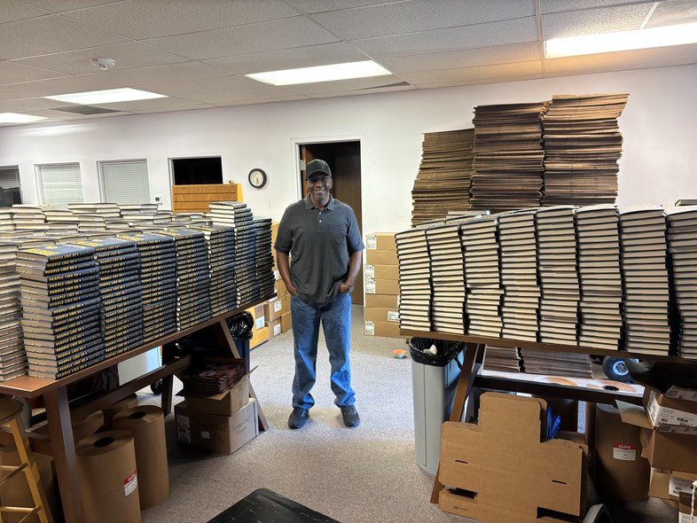 Did I ever tell y'all about the time I went to Tennessee and signed 1800 books???
