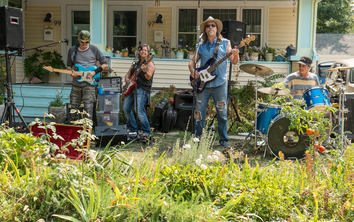 🎶 Get ready for an unforgettable day at PorchROKR in Highland Square this weekend! 🌟 Join us for a one-of-a-kind outdoor music festival showcasing the best local talent across various genres. Enjoy delicious food, vibrant atmosphere and amazing tunes! Don’t miss out on the fun!