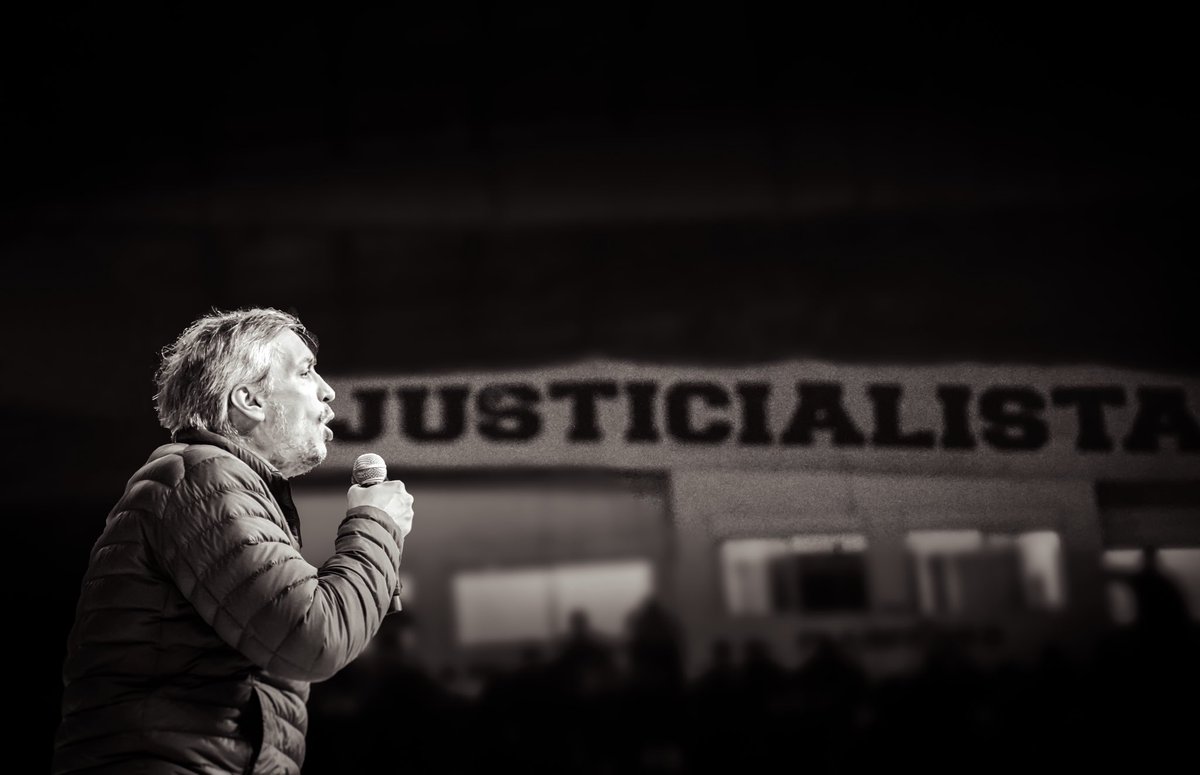 Máximo Kirchner 🐧
✅ Ley de Aporte Solidario con el que se construyó el gasoducto
✅ Ley de zonas frías para asistir a lugares con climas extremos
✅ Ley de manejo del fuego para proteger el ambiente

❗️Voto en contra del acuerdo con el FMI de Macri que nos endeudó por mas de 45