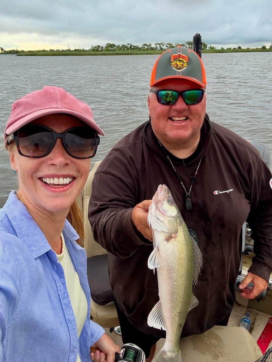 How did I catch this walleye 🎣 in just three minutes!?!? Welcome to Devils Lake! Check out my list of top outdoorsy things to do  facebook.com/share/p/16rJv5… #ndtwd #travel #northdakota