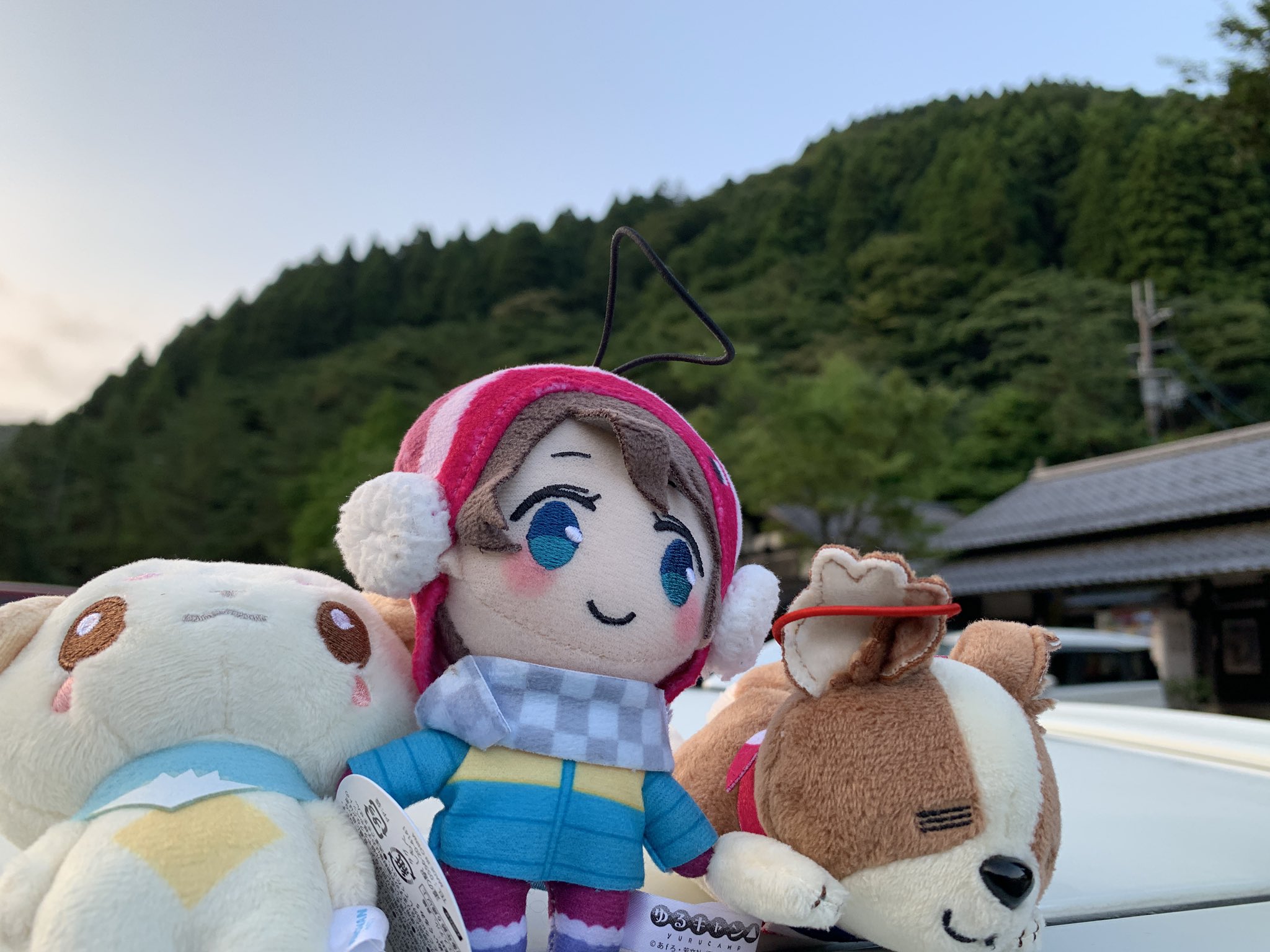 キャンプ場でおさんぽ　恵那&はんぺん&ちくわ　SSP サイン WS】ゆるキャン「ちくわといっしょ 恵那」「ピザクラスト