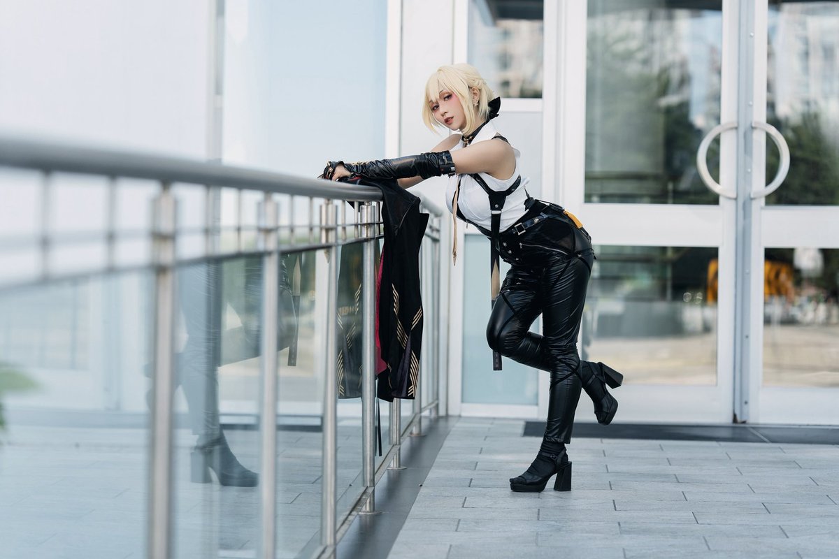 lilicohara's tweet photo. real bad bidness #Evelyn #zzzero #cosplay #コスプレ #コスプレイヤー #zenlesszenzero https://t.co/JEj70QaMDE