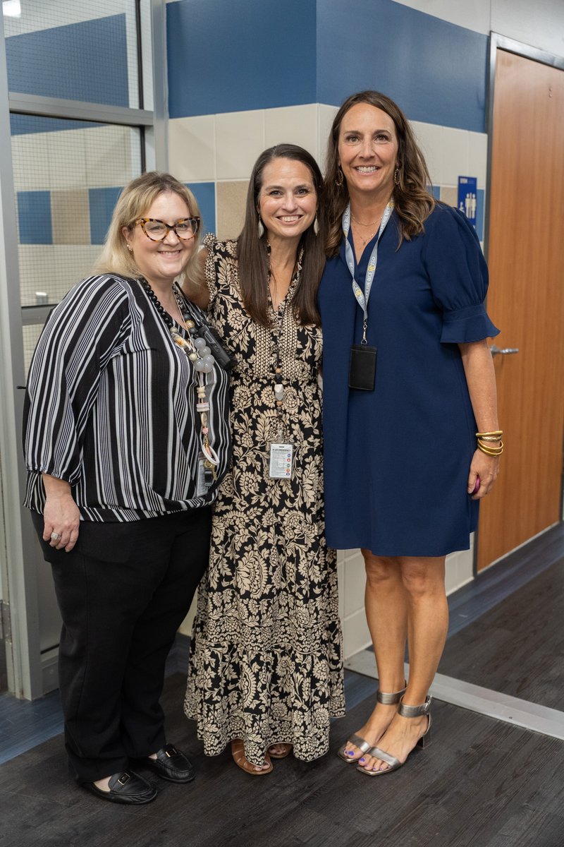 RoyseCityISD's tweet photo. The #FortFamily had a great first day! #FortElementary #ExperienceRCISD https://t.co/5SN3cNse8f