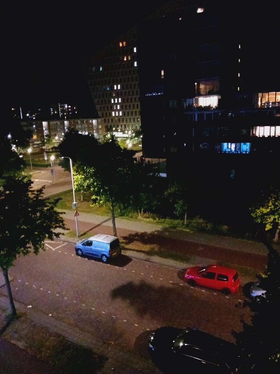 Fijne uitzicht buiten... en mn Polo staat netjes geparkeerd👍