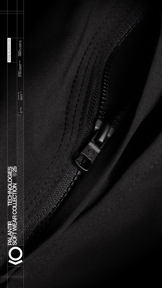 DROP 002 🧵👇🏻 

thursday, august 14 at 9:30am EST 

➡️ performance shorts 📸 
➡️ the Palantir bag
➡️ AIP &amp; PTFB patches
➡️ flag patches of our top merch markets [🇺🇸 🇰🇷 🇩🇪 🇬🇧 🇨🇦 🇯🇵]

MADE IN USA

link in my bio. no password needed. orders ship in ~2 weeks 🚀