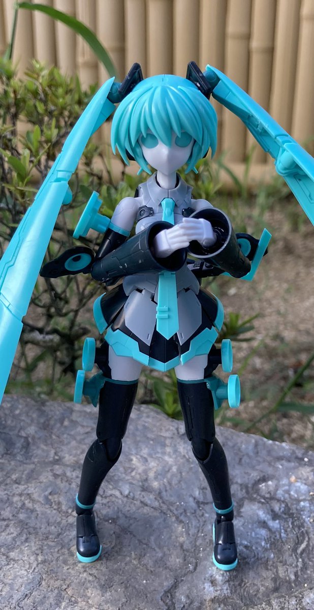 manaitapeacea's tweet image. #おはようVtuber️️ 
#おはようVライバー︎ 
#FRAMEARMS
#初音ミク 
おはようございます
完成しましたフレームアーティスト初音ミクです
髪型他色々別パーツで好きにカスタマイズできます
肌色パーツもありましたが今回省略しました
