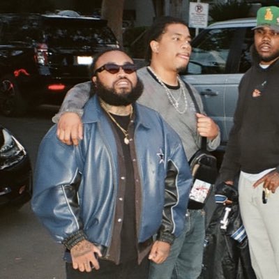 R3hnic's tweet photo. #LLKOON I love you bro https://t.co/qzS2PZW97l