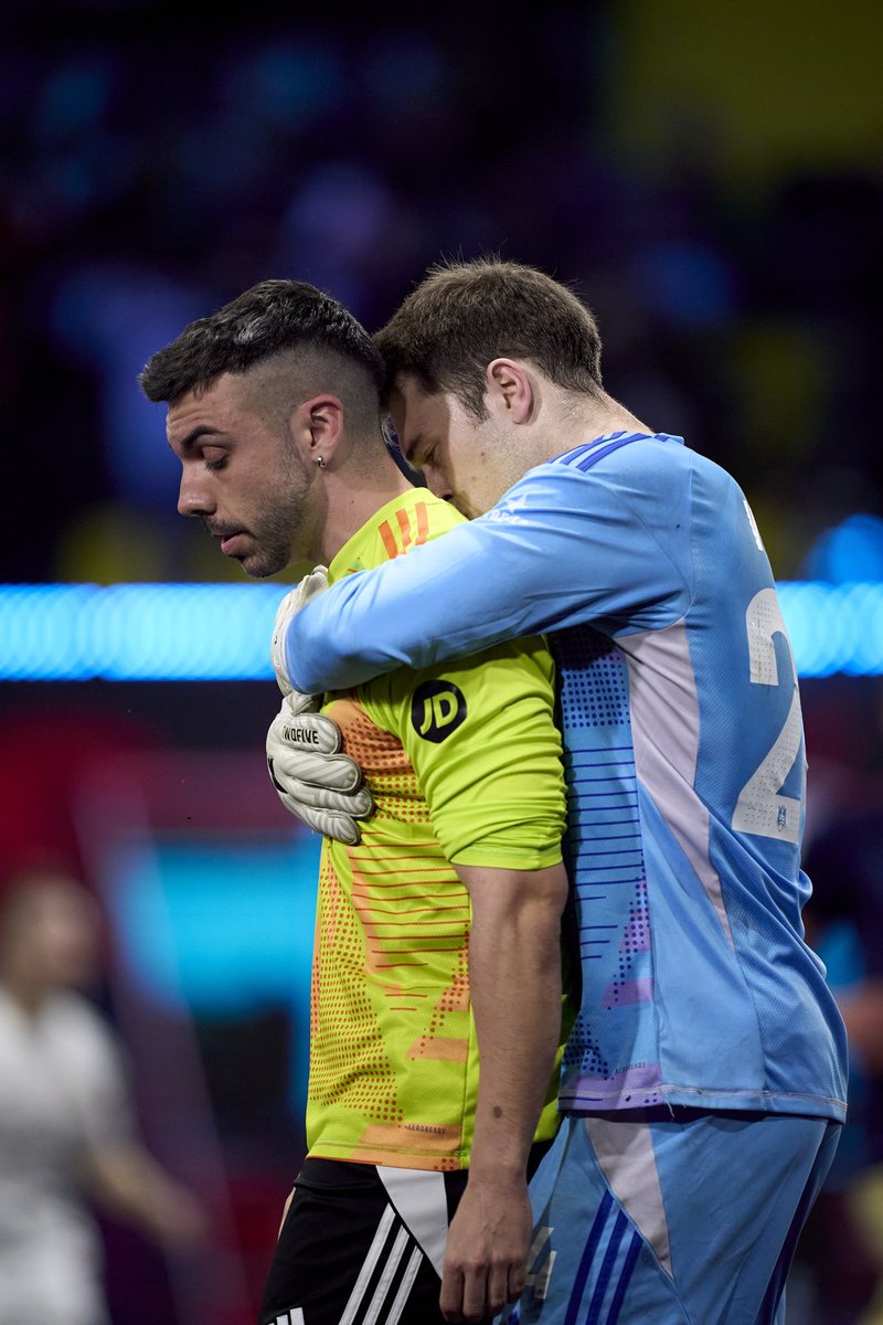 Mostolitos 🦁 he vuelto🖤